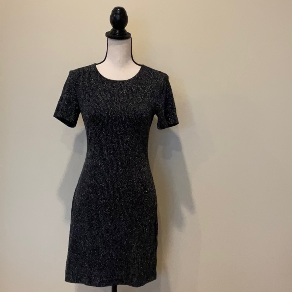 NEW-Reformation Dress - Picture 3 of 11